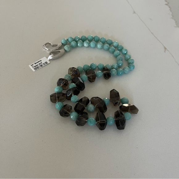 One of a kind Smokey Topaz and Amazonite beaded necklace. - Picture 9 of 12